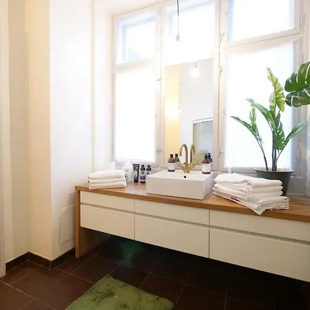 Carolinas - Adm 1 - 3 * Kopenhaga