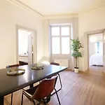 Carolinas - Adm 1 - 3 Lejlighed København