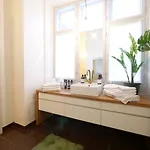 Carolinas - Adm 1 - 3 * København